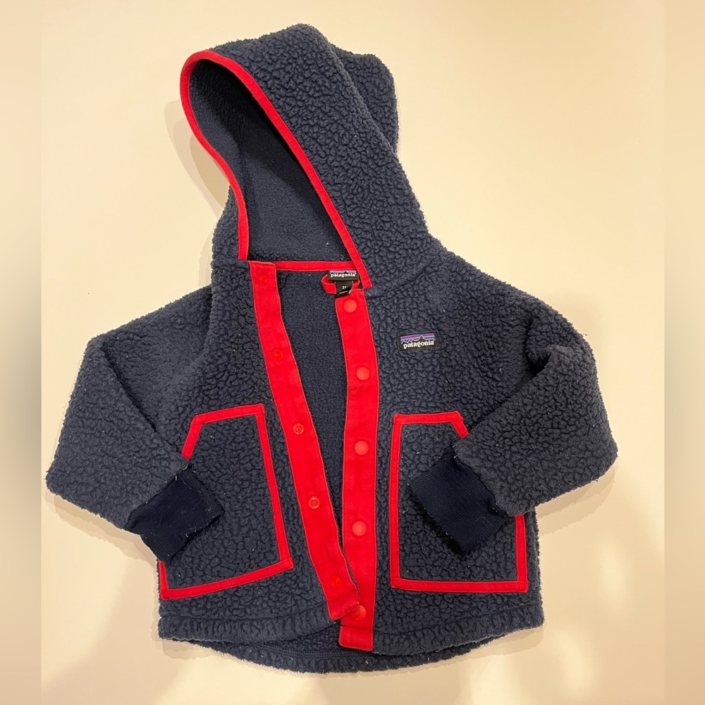 Patagonia Retro Pile fleece hooded jacket. Navy with tomato red trim size 3T